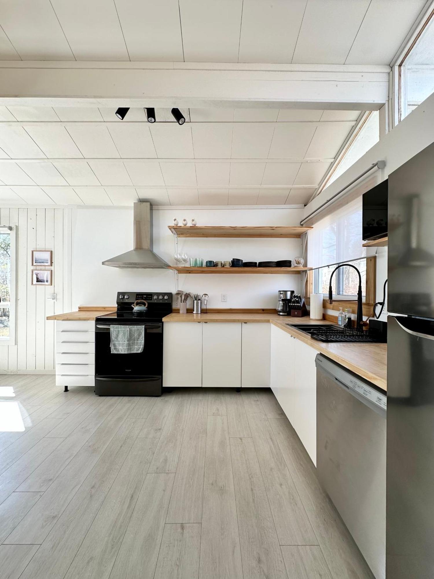 Blissful Oceanfront Cottage In Port Mouton מראה חיצוני תמונה